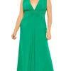 Mac Duggal Long Plus-Size Formal Dress 68128
