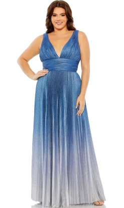 Mac Duggal Long Plus-Size Formal Dress 77016