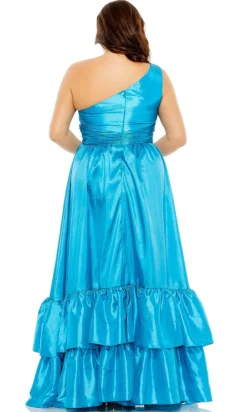 Mac Duggal Long Plus-Size Formal Dress 68527