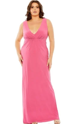 Mac Duggal Long Plus-Size Formal Dress 68536